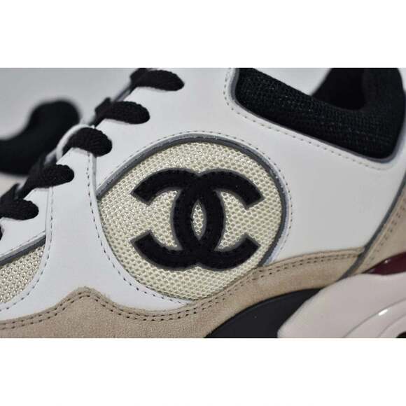 Chanel 22S White Ivory Beige Black CC Logo Tie Flat Runner Trainer Sneaker 42 - Picture 9 of 11